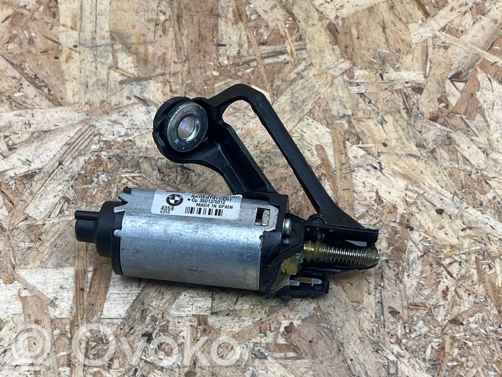 BMW 1 E81 E87 Rear window wiper motor 