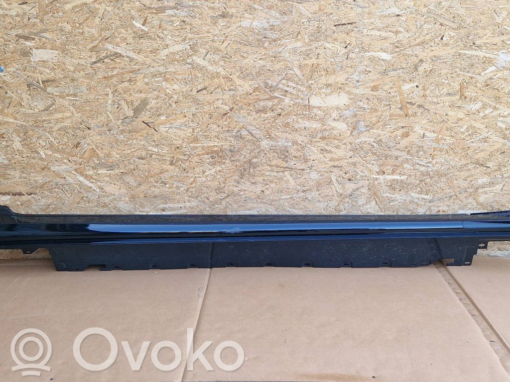 BMW 7 G70 Moldura lateral zona de pies 