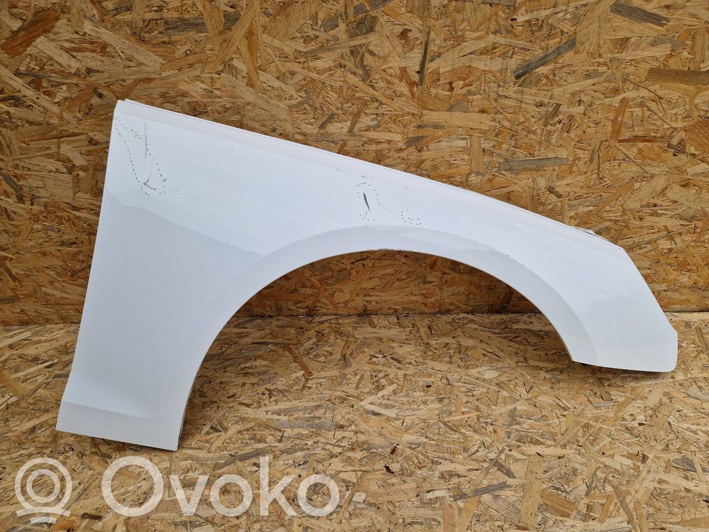 Audi A4 S4 B9 8W Soporte de montaje del guardabarros 