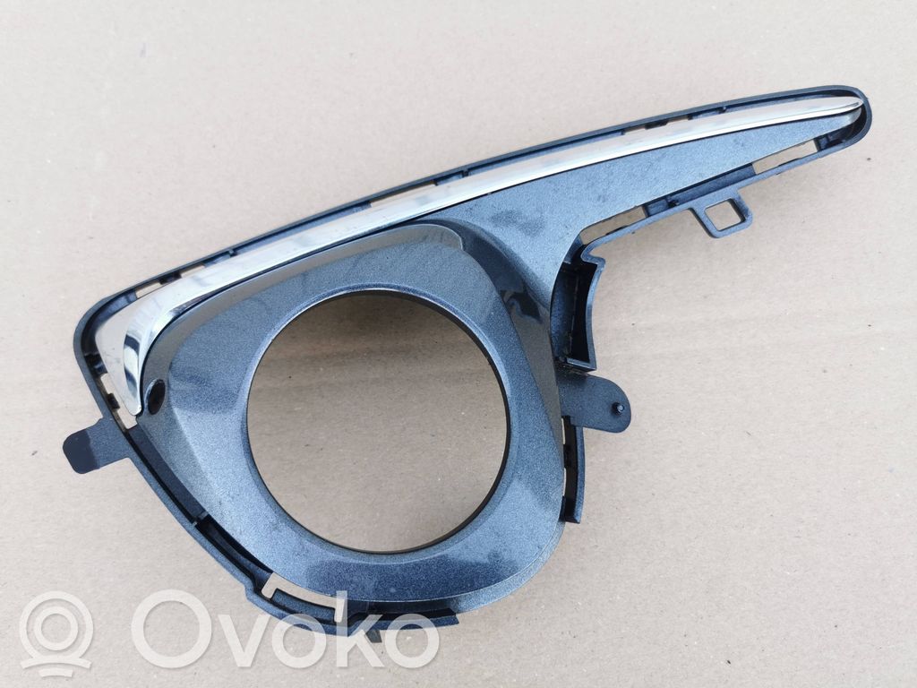 Toyota Yaris Grilă inferioară bară față 