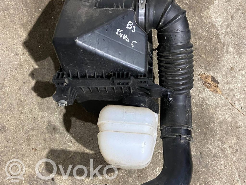 Subaru Outback (BS) Air filter box 