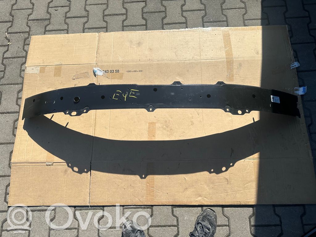 Mercedes-Benz EQE v295 Belka zderzaka przedniego 