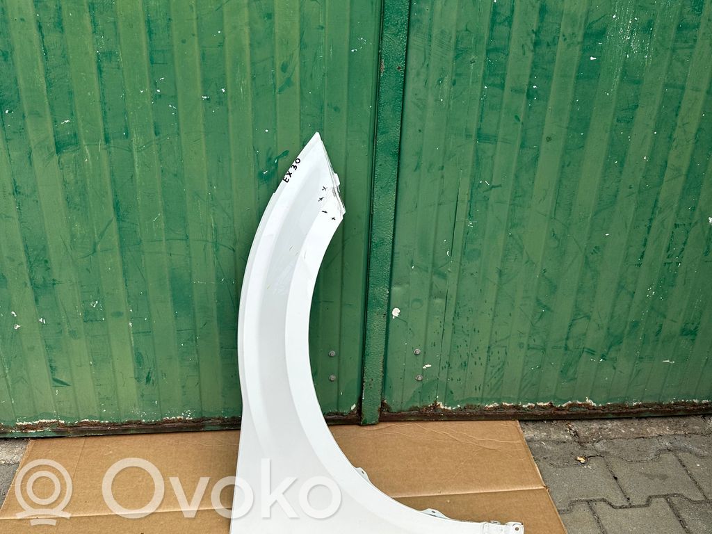 Volvo EX30 Sparnas 