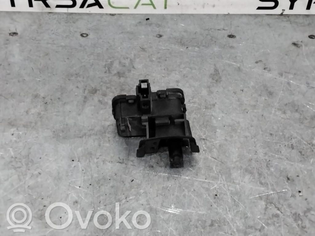 Sensor   7P0810773D