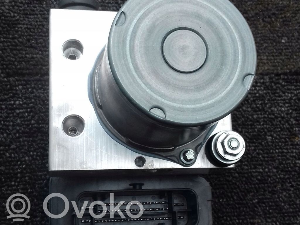 Renault Captur II ABS bloks 