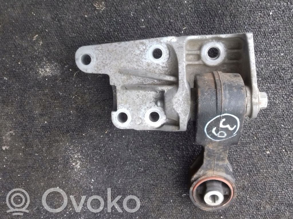 Peugeot 508 Engine mounting bracket 