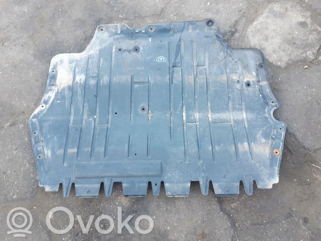 Skoda Superb B6 (3T) Engine splash shield/under tray 