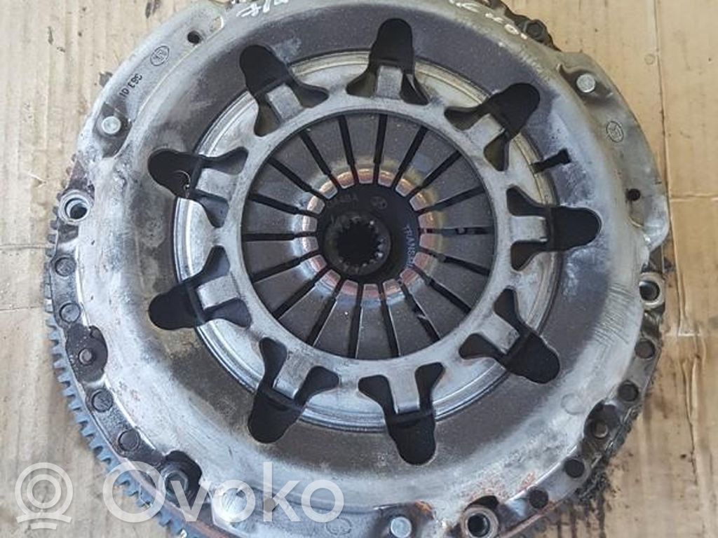 Kupplungssatz   8V217563DD