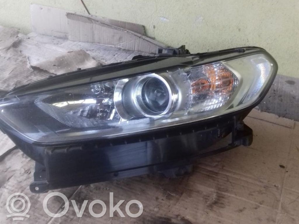 Ford Mondeo MK V Scheinwerfer 