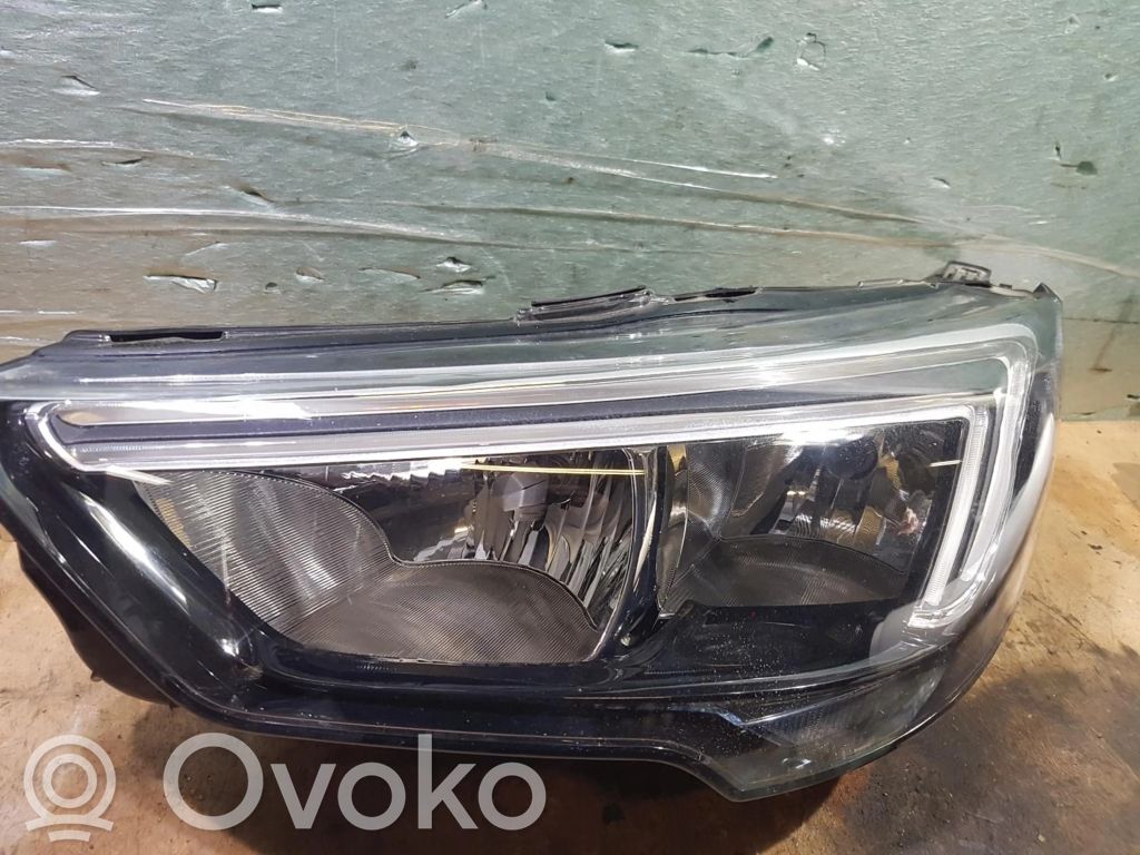 Opel Crossland X Headlight/headlamp 