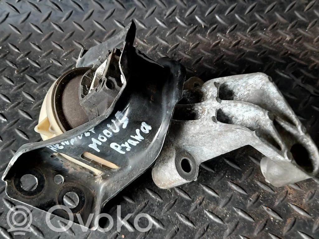 Renault Modus Engine mount vacuum valve 