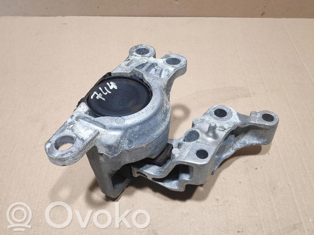 Renault Megane IV Engine mount vacuum valve 