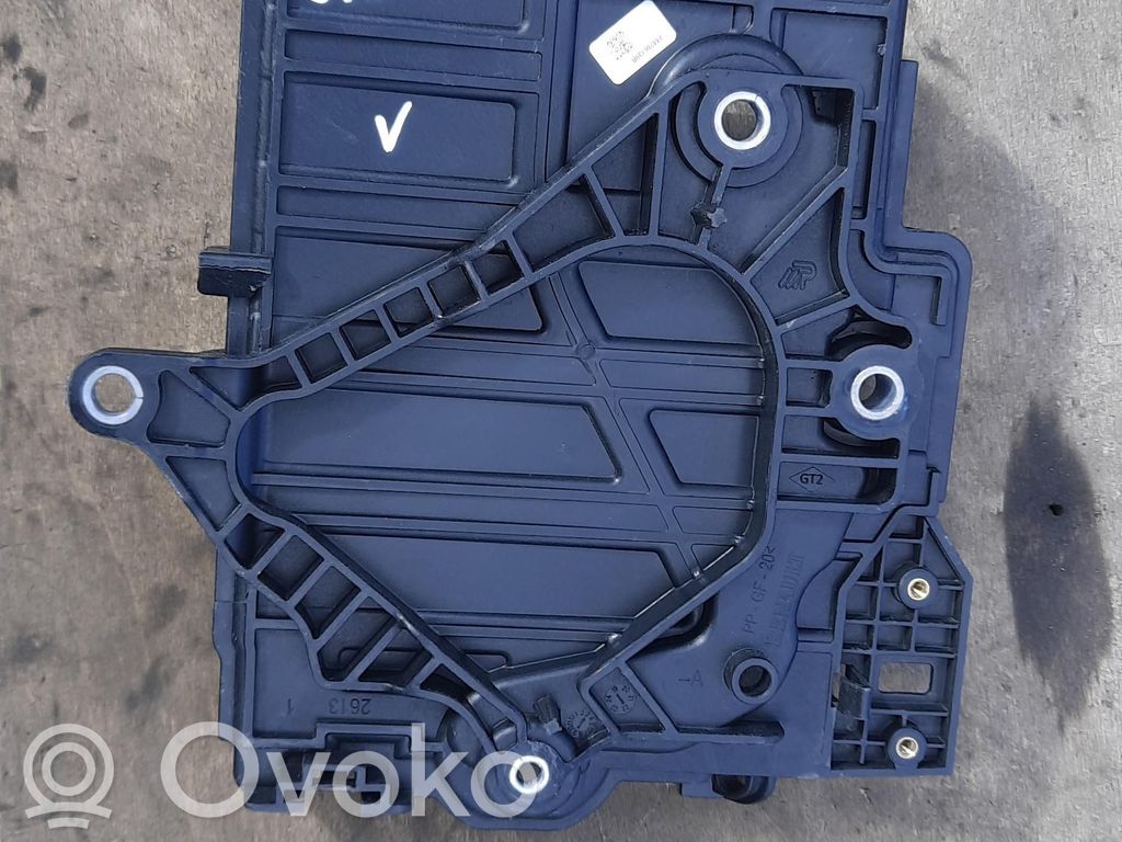 Dacia Jogger Batteriehalterung 