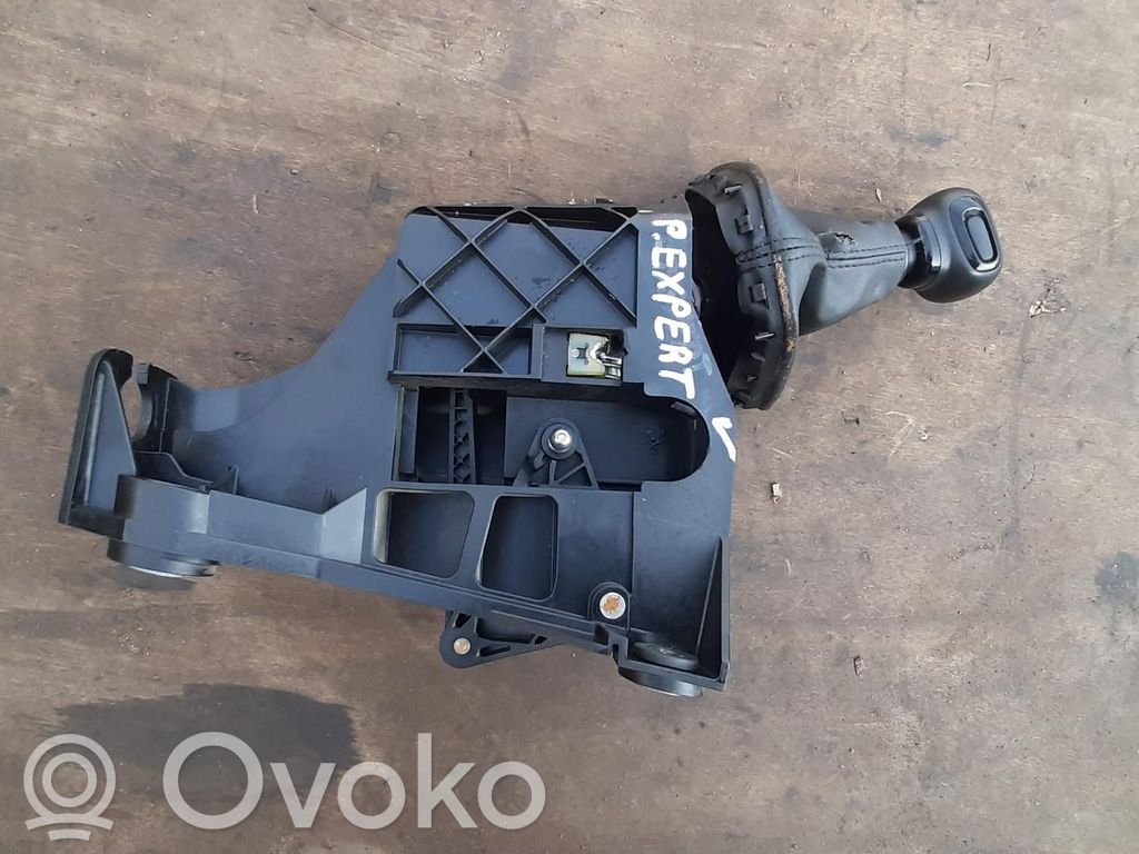 Peugeot Expert Gear selector/shifter in gearbox 