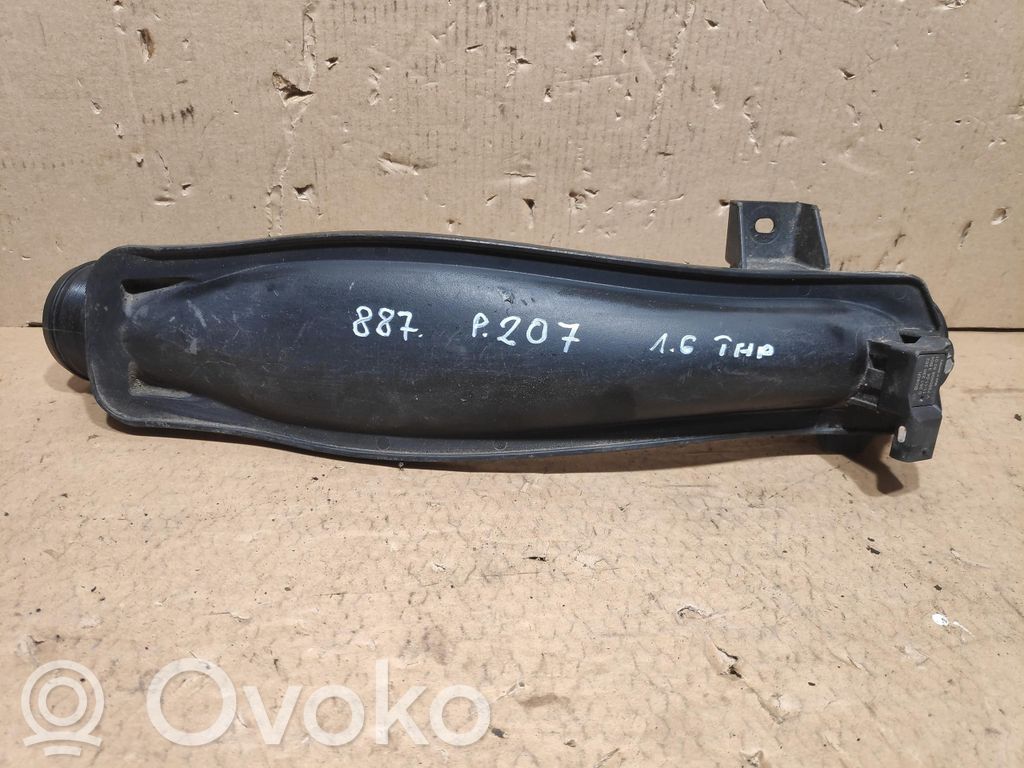 Peugeot 207 Air intake hose/pipe 