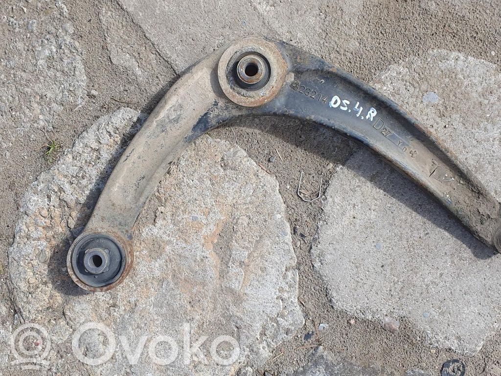 Front control arm   823214