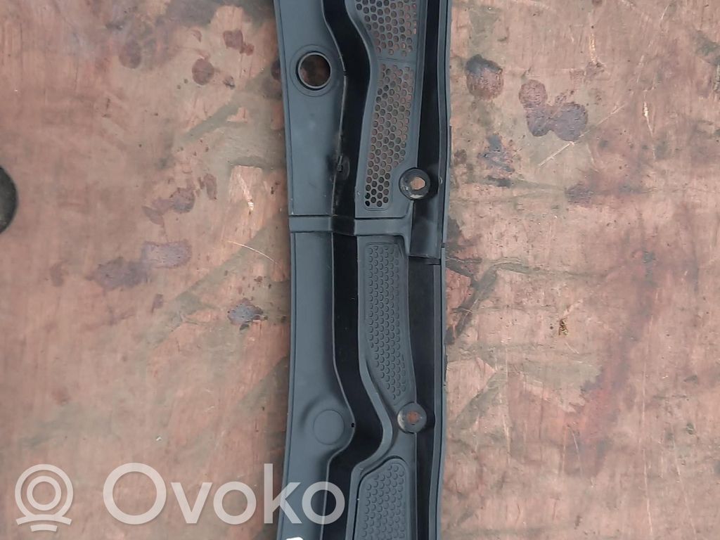 Citroen C4 Cactus Wiper trim 