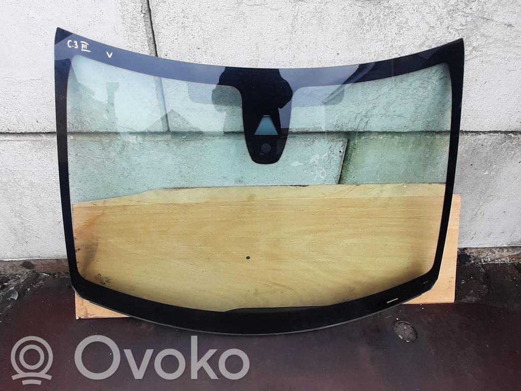 Front windscreen/windshield window   2017R,2017R