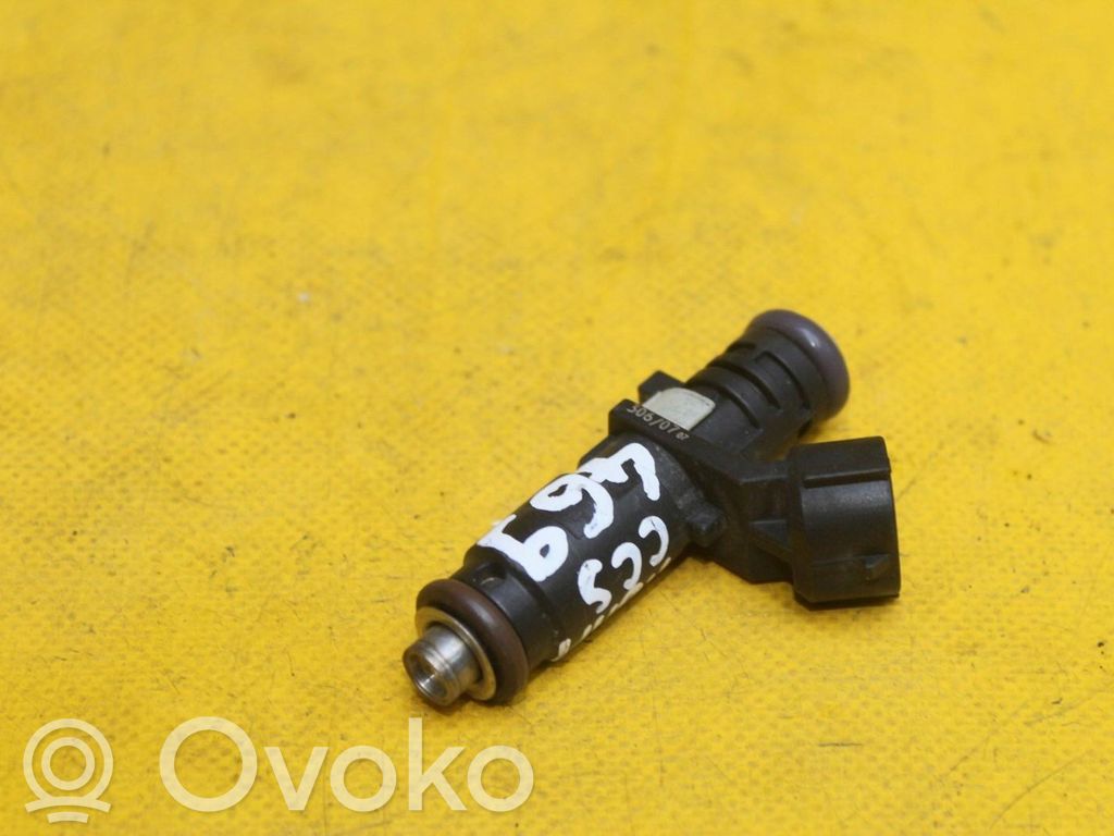 Volkswagen Golf V Inyector de combustible 
