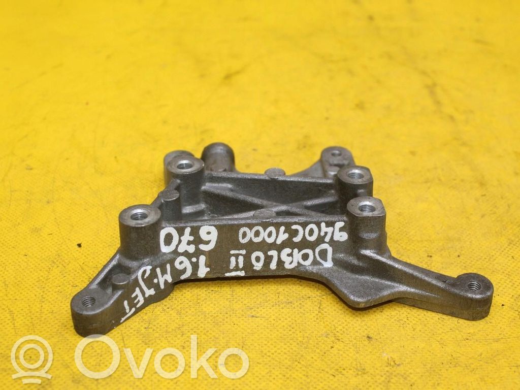 Fiat Doblo Engine mounting bracket 