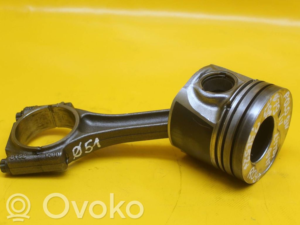 Volkswagen Polo IV 9N3 Stūmoklis su švaistikliu 