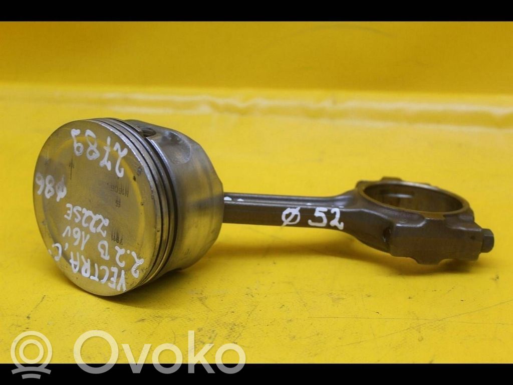 Opel Vectra C Поршень с шатуном 