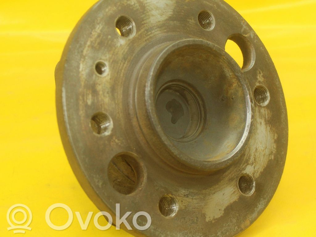 Mercedes-Benz Sprinter W906 Rear wheel bearing hub 