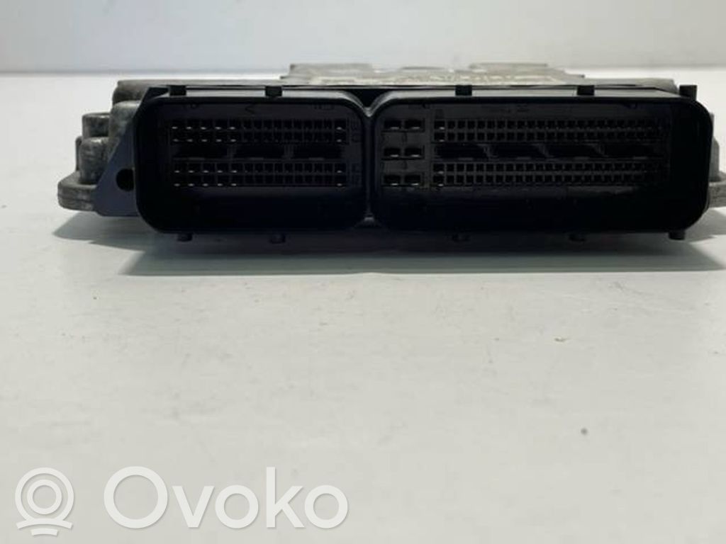 Volkswagen PASSAT B6 Engine control unit/module 
