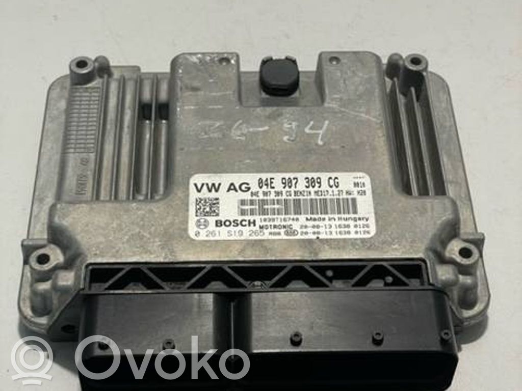 Volkswagen PASSAT B8 Engine control unit/module 