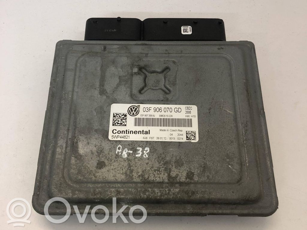 Volkswagen Polo V 6R Engine control unit/module 