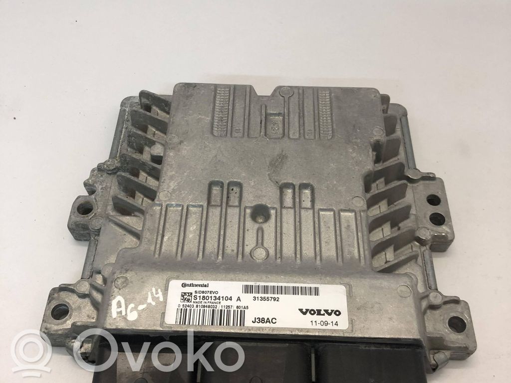Volvo V60 Engine control unit/module 