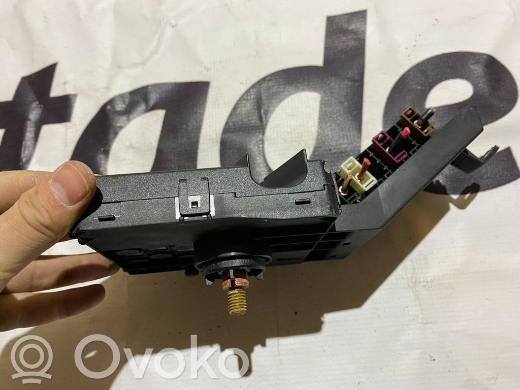 Mercedes-Benz E W211 Fuse module 