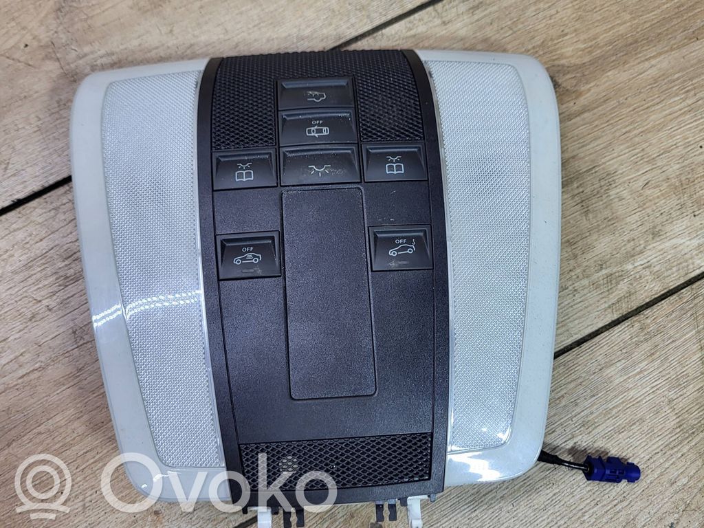 Mercedes-Benz C W204 Światło fotela przedniego 
