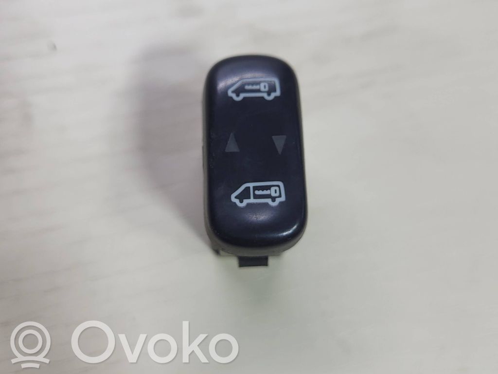 Mercedes-Benz Sprinter W906 Buton comutator închidere centralizată 