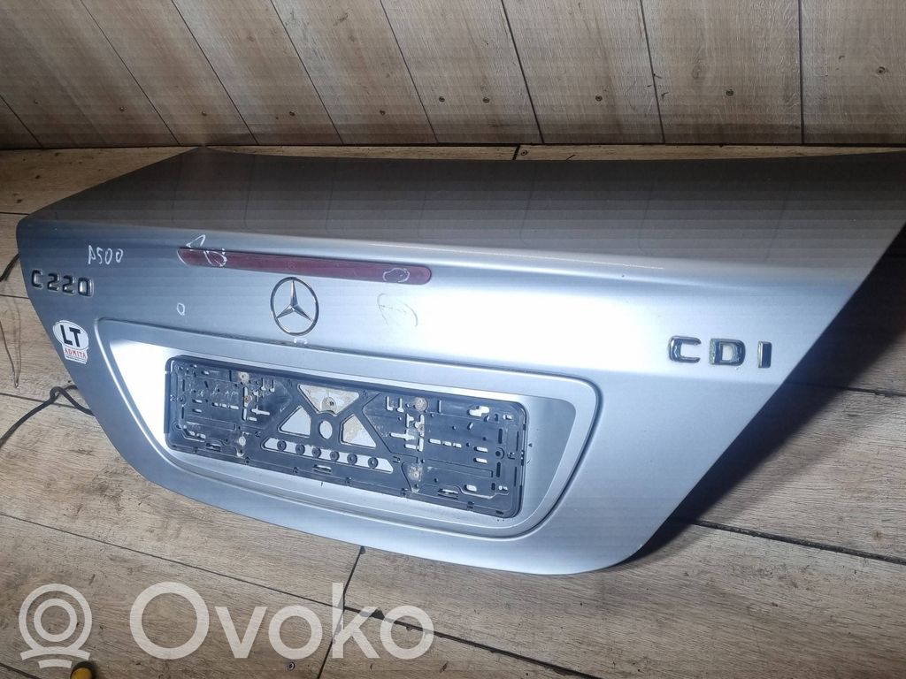 Mercedes-Benz C W203 Aizmugurējais pārsegs (bagāžnieks) 