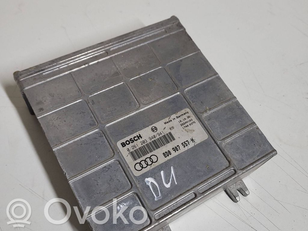 Audi A4 S4 B5 8D Unidad de control/módulo del motor 