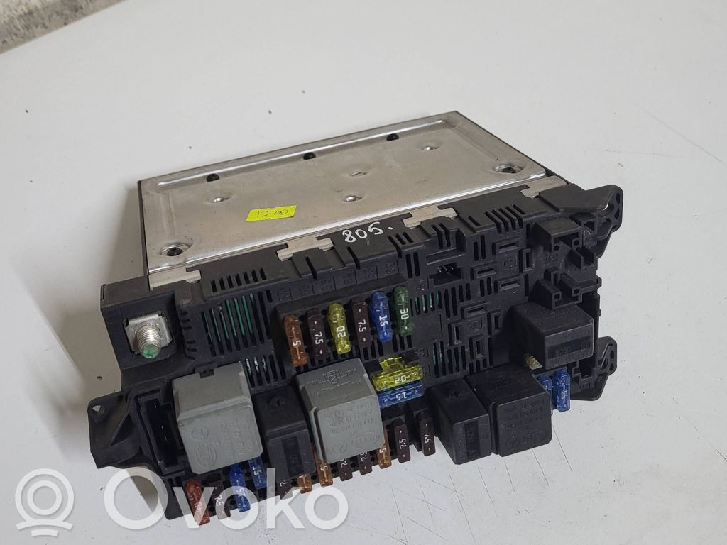 Mercedes-Benz E W211 Fuse module 