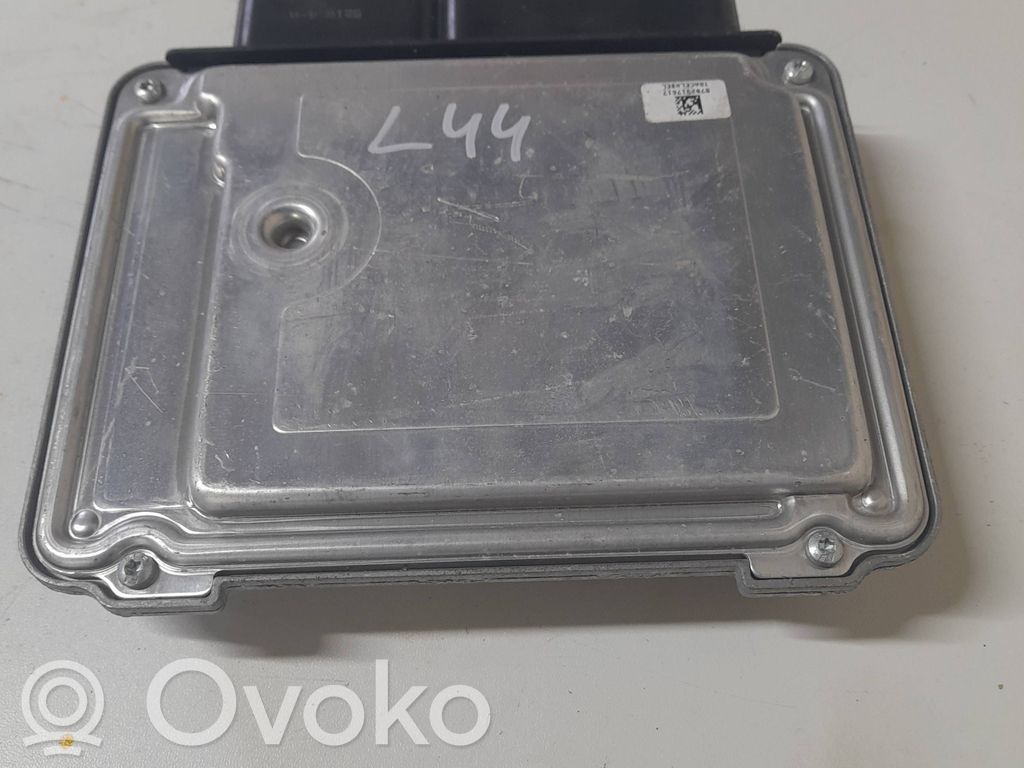 Volkswagen Touran I Engine control unit/module 