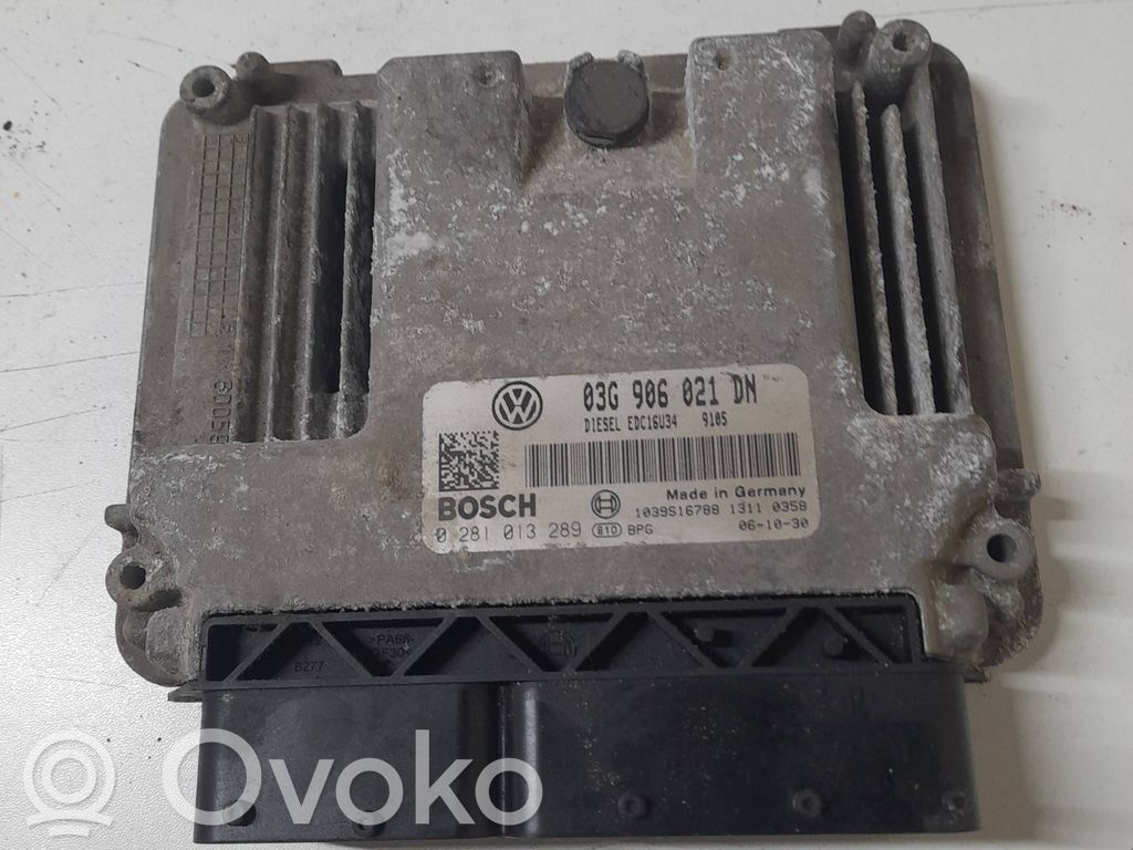 Volkswagen Golf V Engine control unit/module 