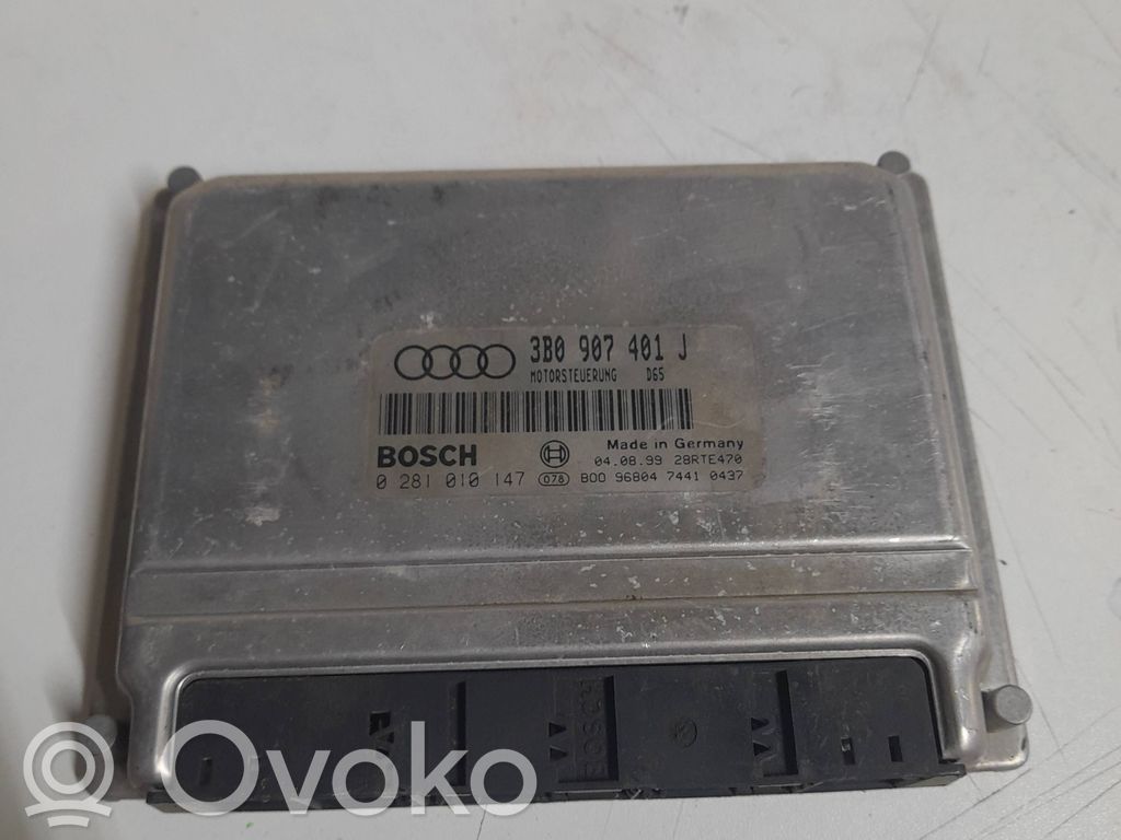 Volkswagen PASSAT B5 Engine control unit/module 