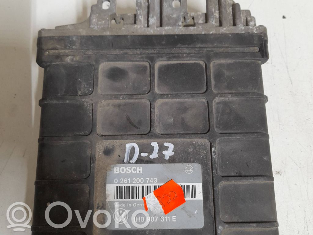 Engine control unit/module   0261200743,1H0907311E