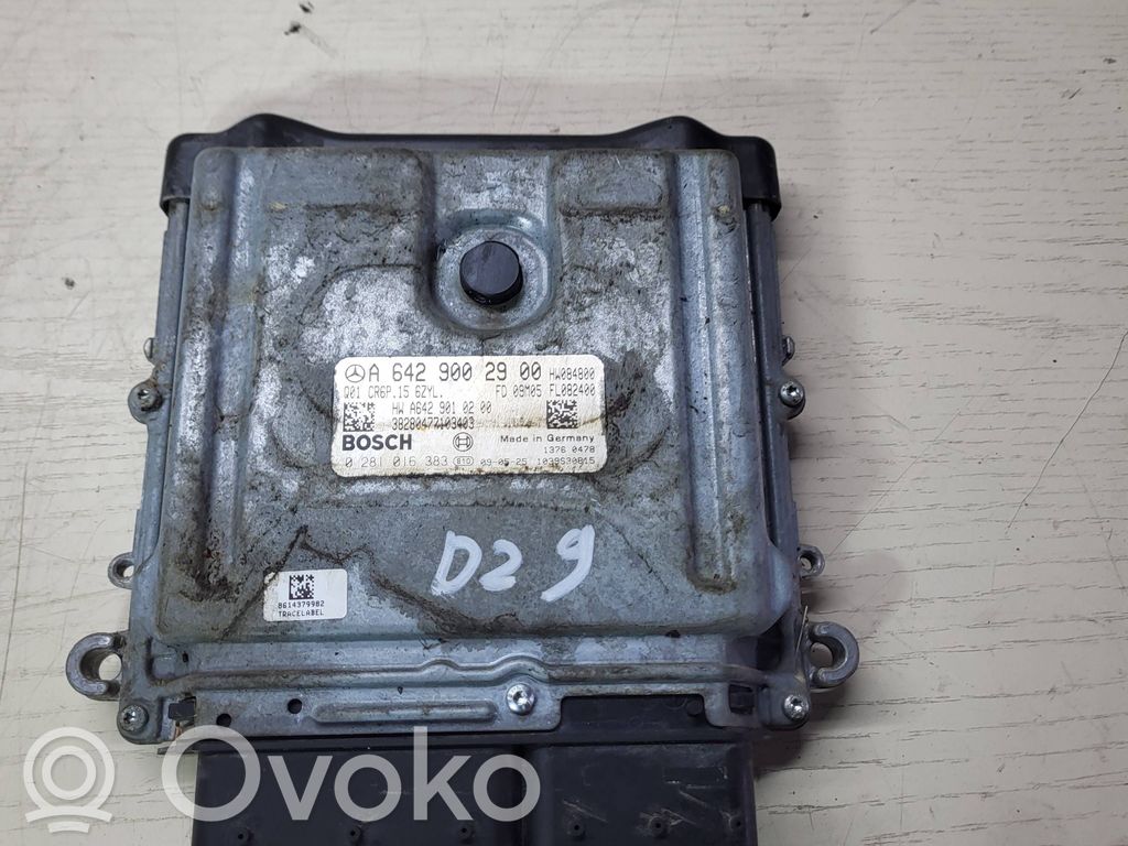 Mercedes-Benz E C207 W207 Engine control unit/module 