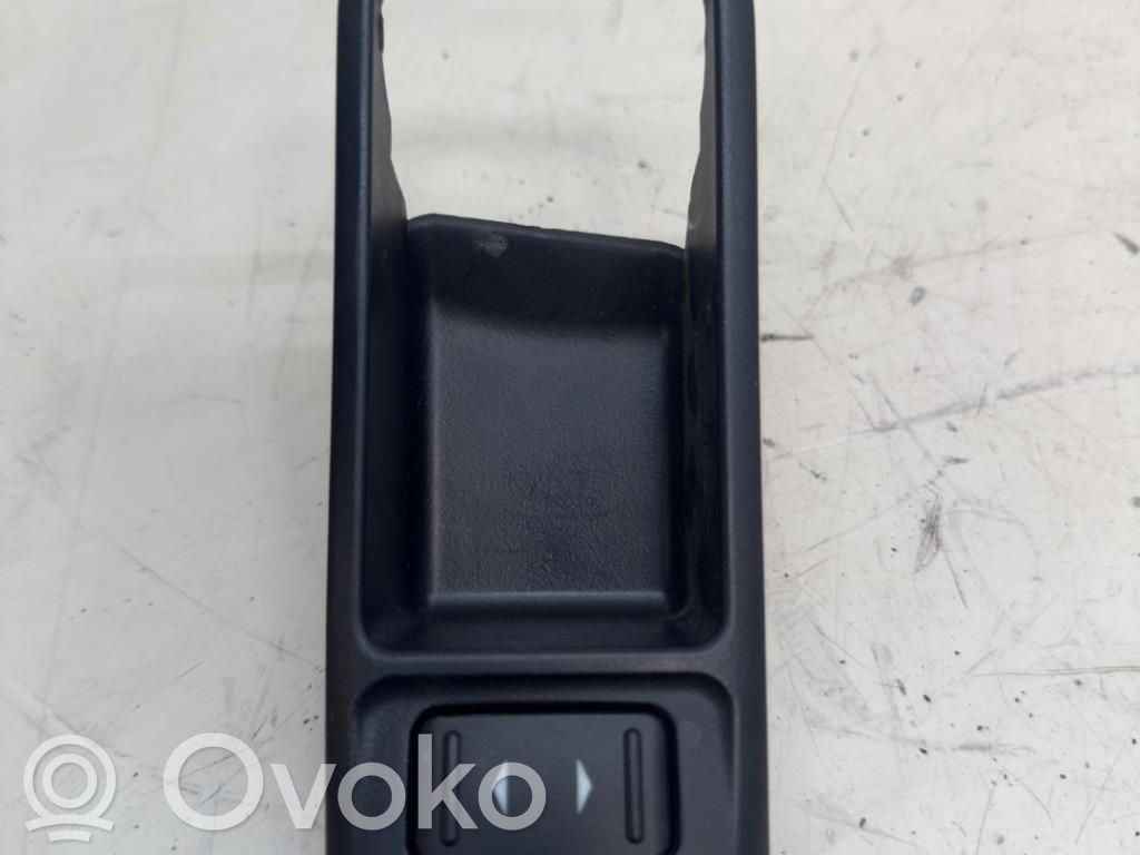 Interruptor del elevalunas eléctrico   3M51226A36