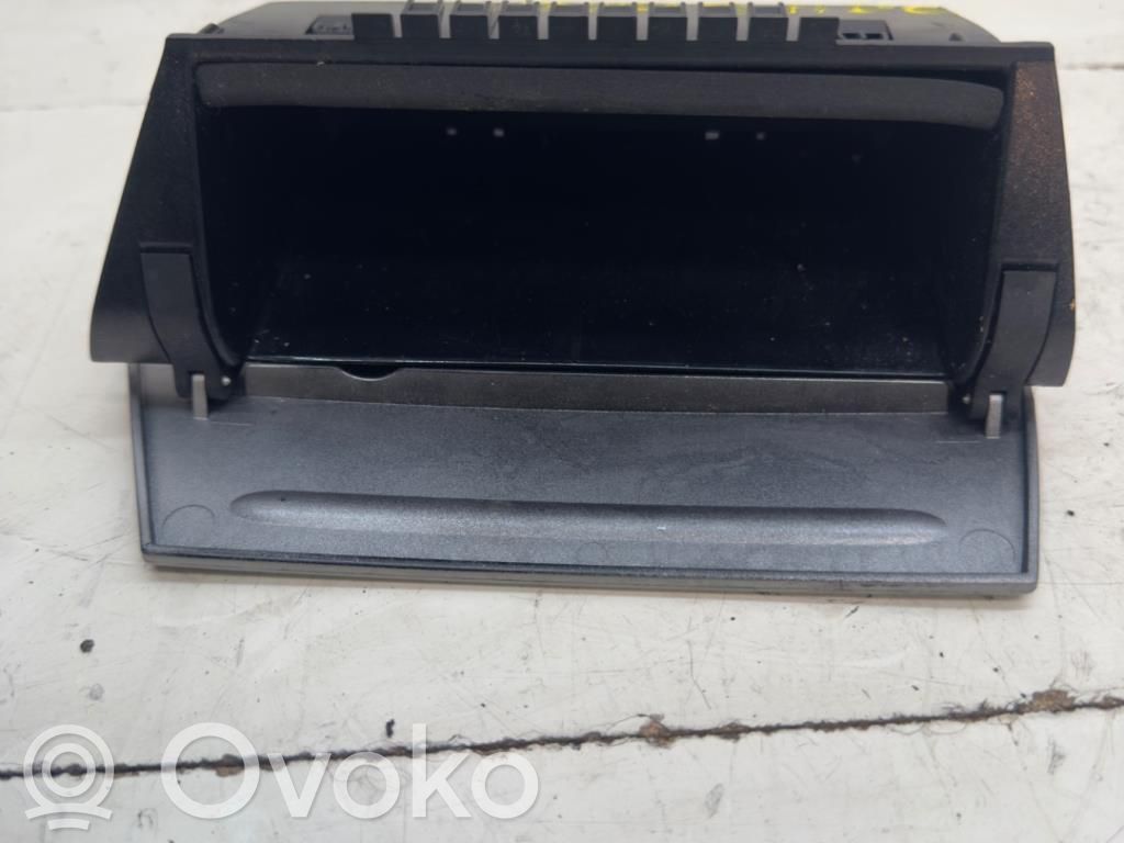 Cendrier   8M51A044J53A