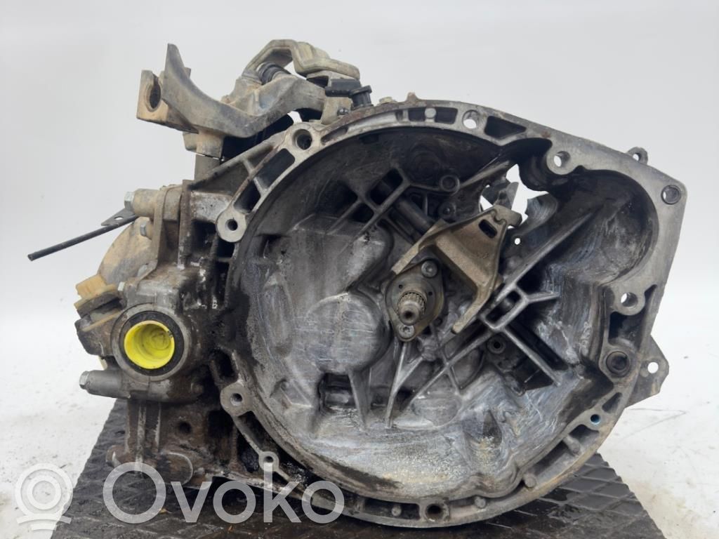 Manual 5 speed gearbox   20LM32