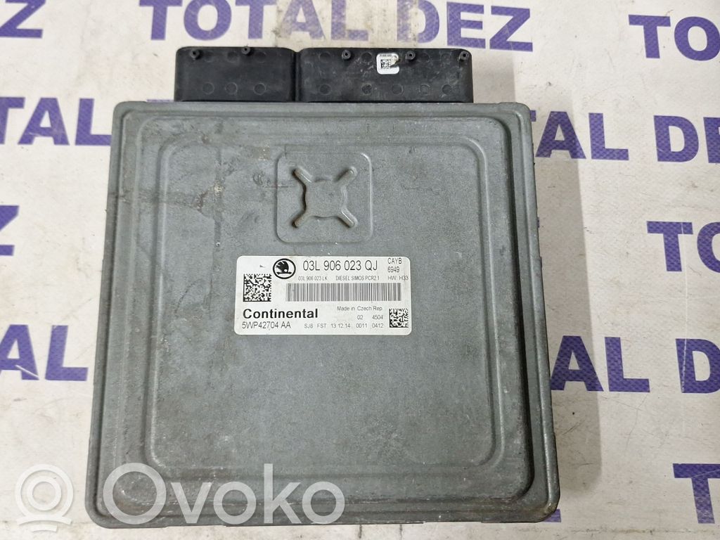 Skoda Fabia Mk2 (5J) Engine control unit/module 