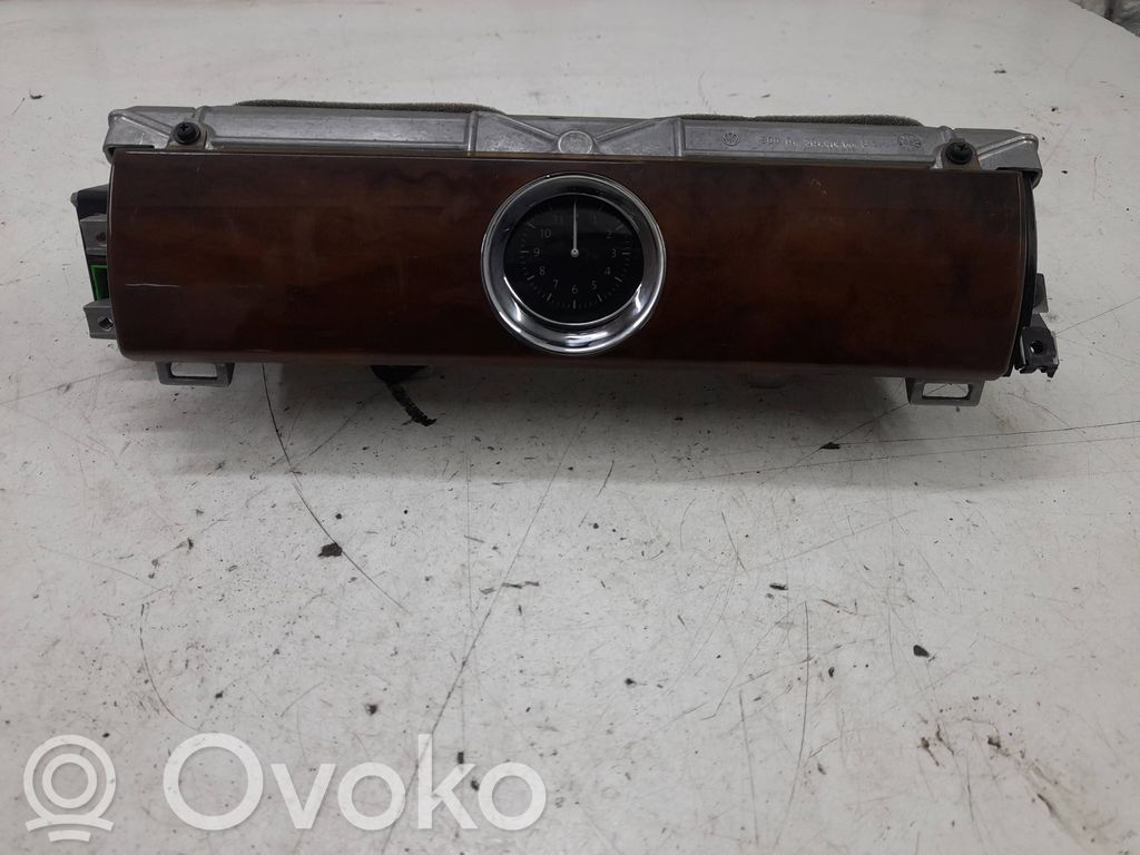 Volkswagen Phaeton Dash center air vent grill 