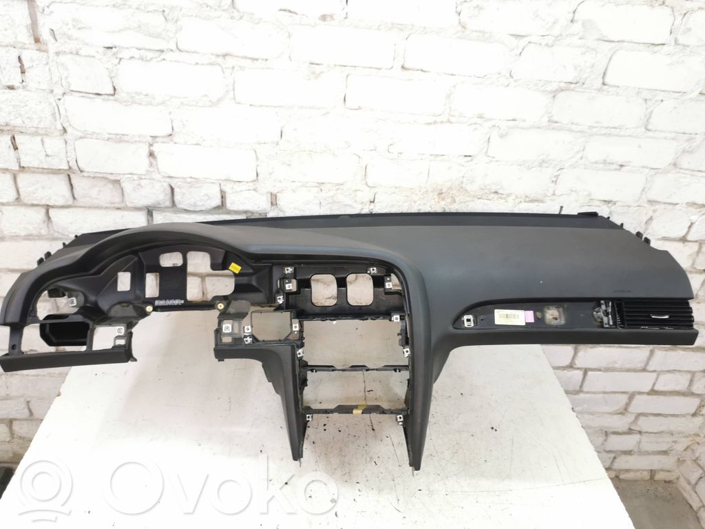 Audi A6 S6 C6 4F Panelė 