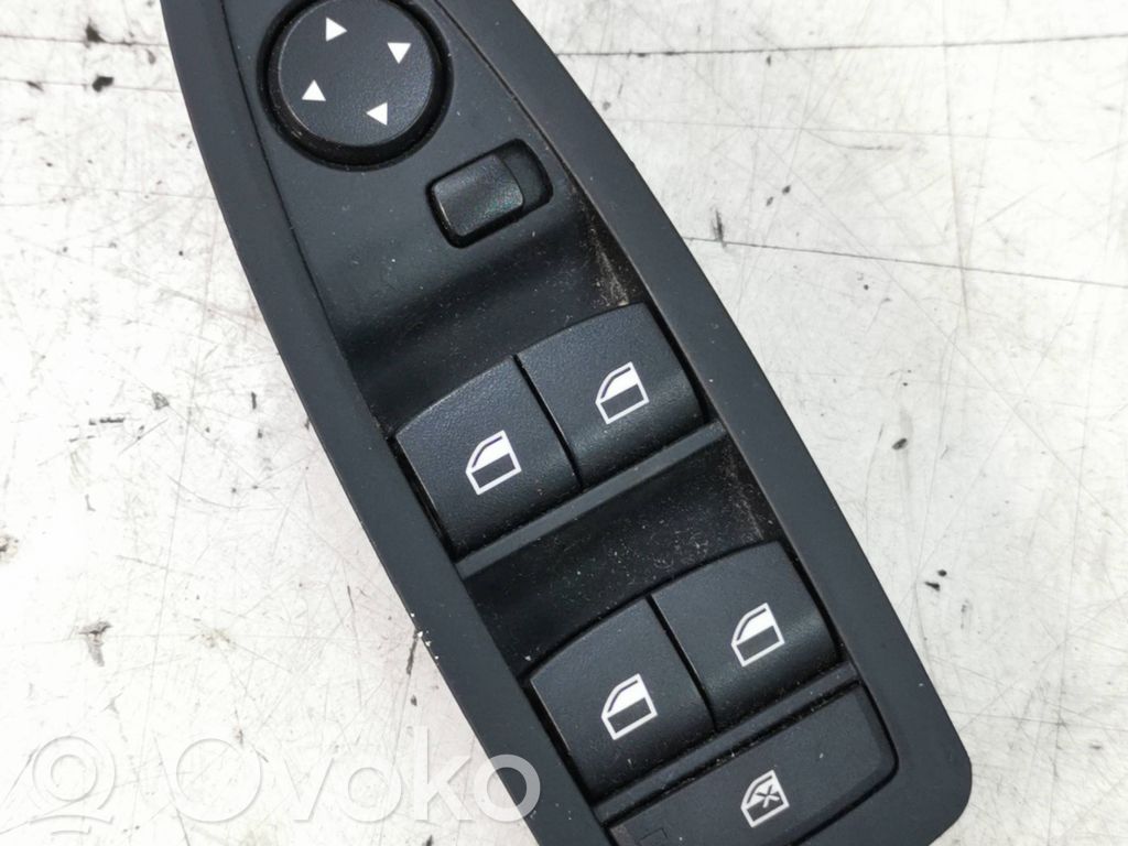 BMW 1 F20 F21 Electric window control switch 
