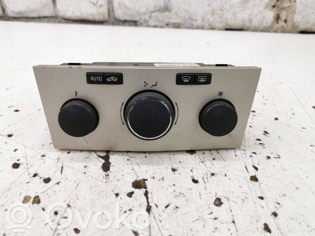 Opel Astra H Panel klimatyzacji 